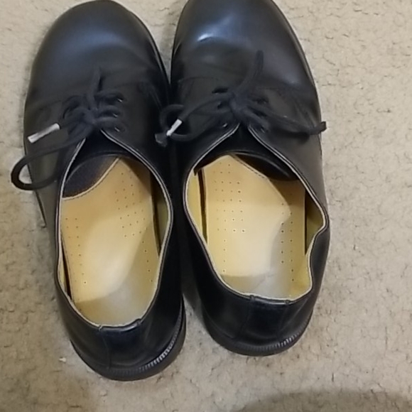 Dr. Martens The Original Unisex Oxfords - Picture 13 of 16